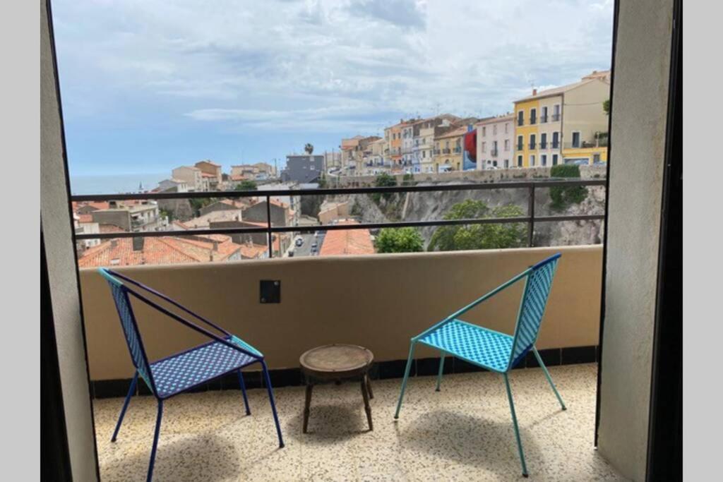 Vues exceptionnelles mer, port et toits de Sète Esterno foto