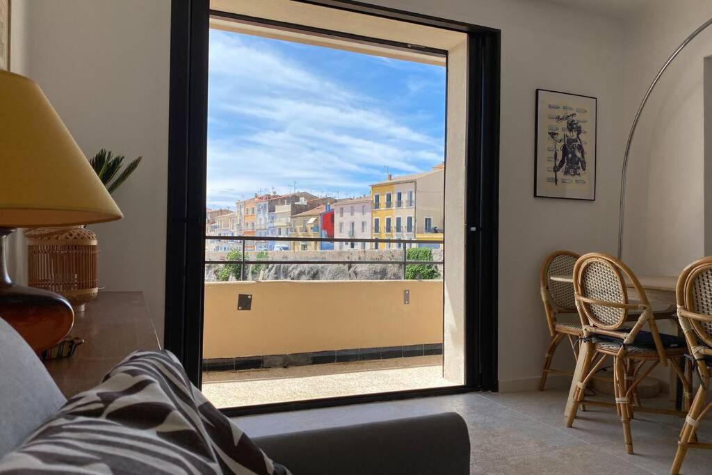 Vues exceptionnelles mer, port et toits de Sète Esterno foto