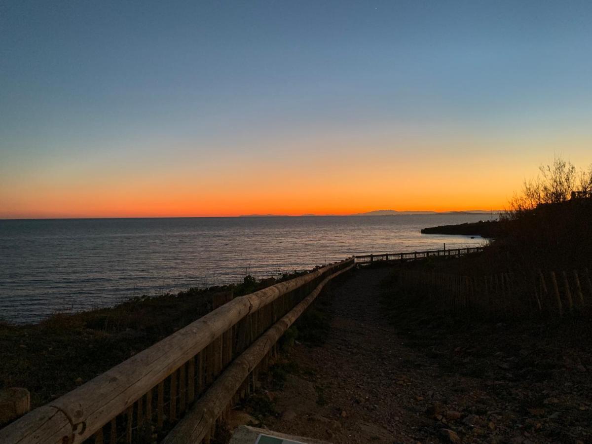 Appartamento Vues exceptionnelles mer, port et toits de Sète Esterno foto